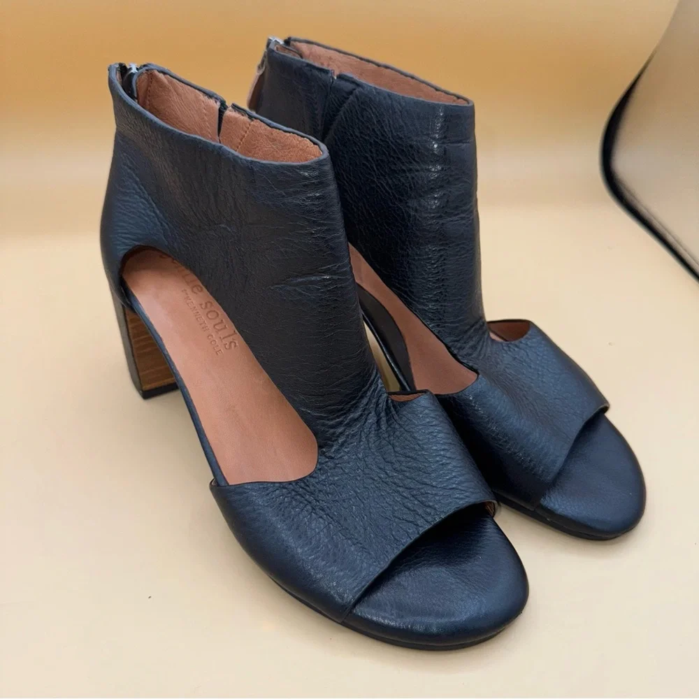 Gentle Souls Kenneth Cole Women's Charlene Block Heel Bootie‎ Sandals Size 9 EUC